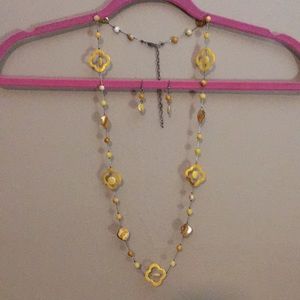Retro yellow necklace/earrings set